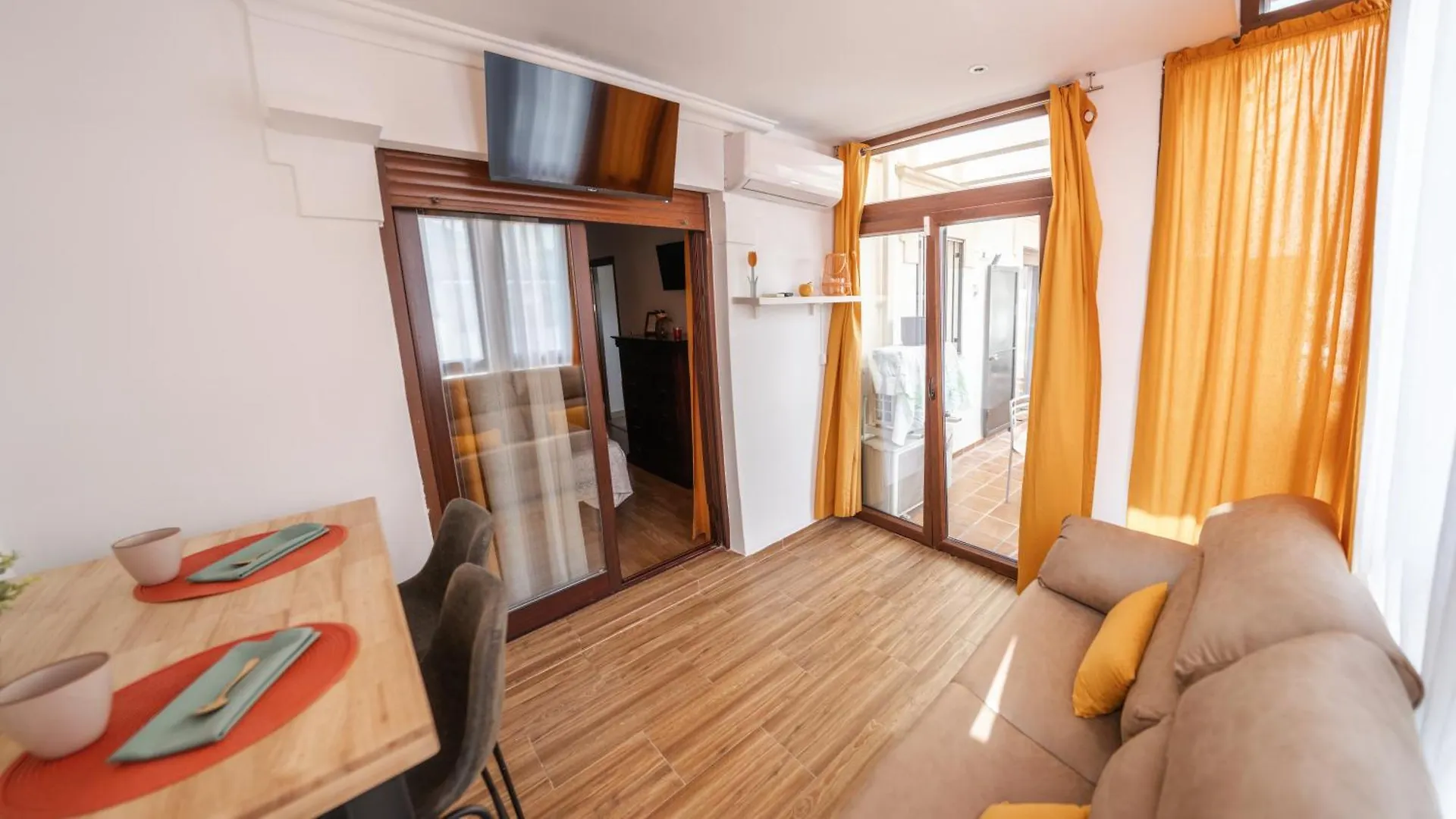 Global Atarfe Living Apartman
